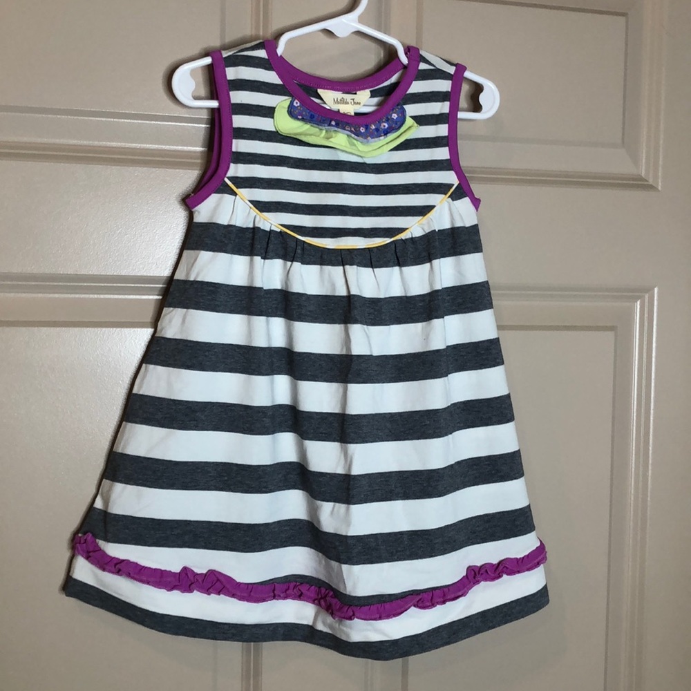 Matilda Jane size 4 gray and white with purple